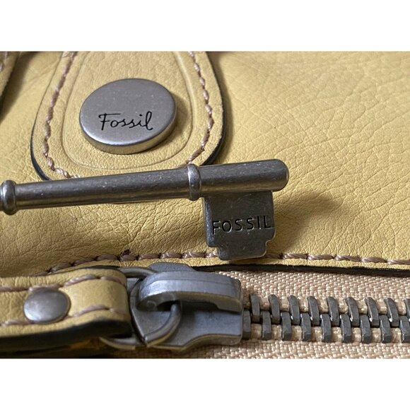 Fossil Yellow Leather Shoulder Bag With Inner & Outer Zippers - Picture 7 of 12